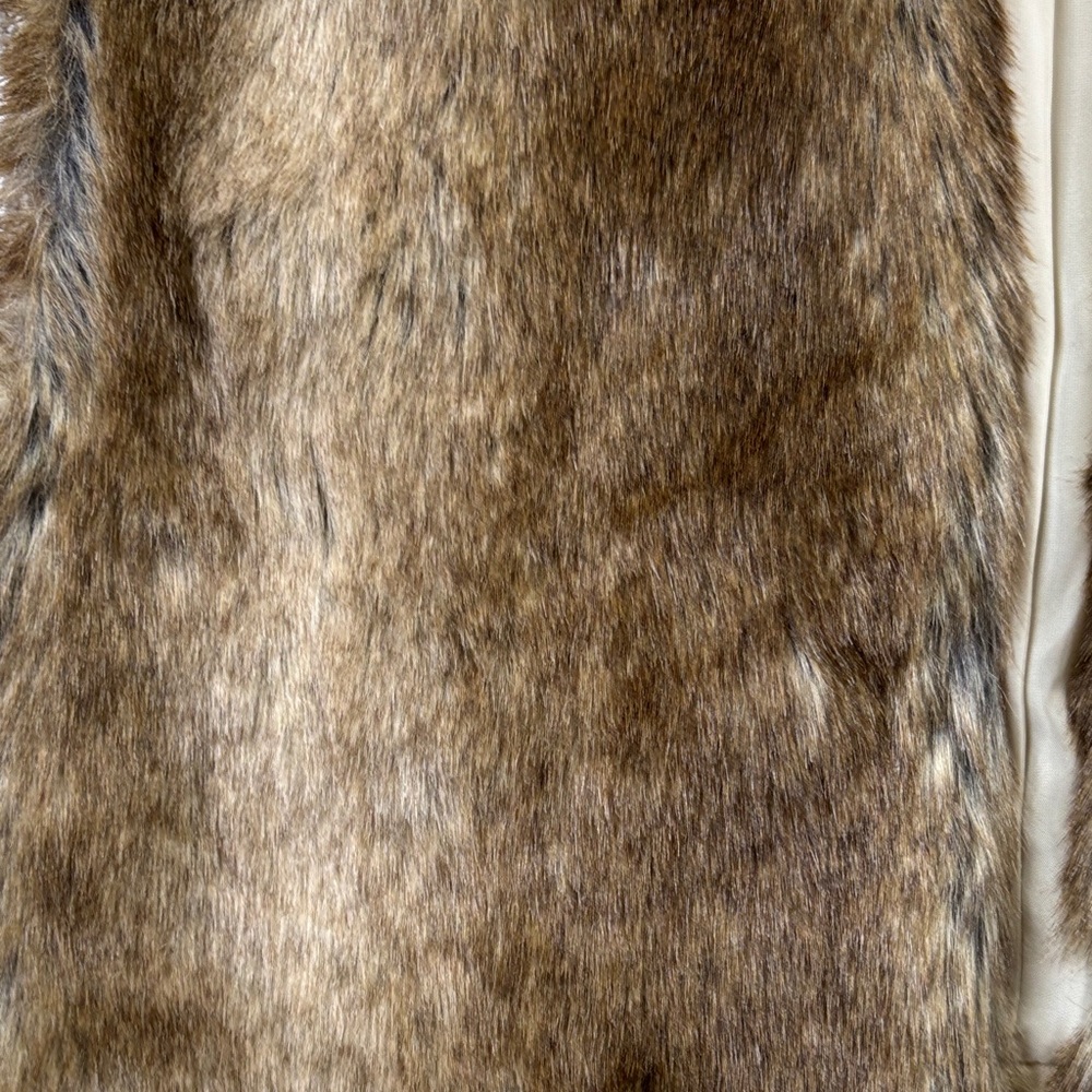 ILIA Faux Fur and Leather Cropped Vest in Rich Browns Size Medium - Picture 2 of 5